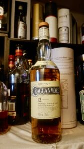 クラガンモア12年のテイスティング・フルーティで甘く華やか。スペイサイドを代表する端麗美酒