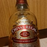 シーバスリーガル12年のテイスティング・言わずと知れた超定番。まるでおフルーツケーキのようなウィスキー