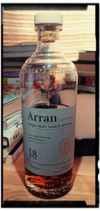 アラン18年のテイスティング＆レヴュー・新生アランのハイクラスな一本。濃縮フルーツ盛りにビターなコクがたまらない！