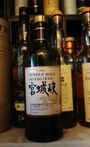 宮城峡のテイスティング＆レヴュー・ニッカの代表作の一つ、比較的手に入り易いノンエイジもの。和のシチュエーションが似合う癒し系モルト！
