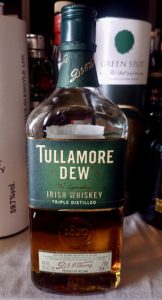 タラモアデューのテイスティング＆レヴュー・アイリッシュブレンデッドウイスキー代表！お芋の甘みがする？コスパ酒！