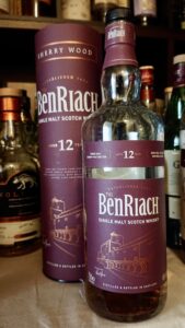 ベンリアック12年シェリーウッドのテイスティング・シェリー樽熟成マジックの最高峰。高級パティスリーのような濃厚美酒。