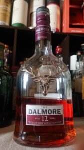ダルモア12年のテイスティング＆レヴュー・樽使いのこだわり貫かれた渋く甘い名作