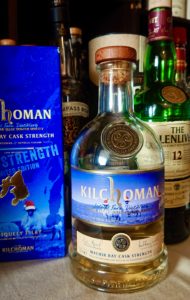 キルホーマン・マキヤーベイカスクストレングス（クリスマスエディション）のテイスティング＆レヴュー・定番マキヤーベイのパワーアップバージョン！