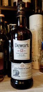 デュワーズ１２年のテイスティング＆レヴュー・デュワーズの進化系、ハチミツの甘味豊かな本格デザートスコッチ！