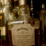 ジャックダニエル・シングルバレル１００プルーフのテイスティング＆レヴュー・選び抜かれた樽の旨みをピュアに抽出！芳醇濃厚フルーティ、ハイクラスなジャックダニエル！