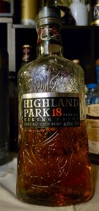 ハイランドパーク18年のテイスティング＆レヴュー・スコッチ最北端！オークニー諸島のシングルモルトの18年もの！・・・あれ？なんかおかしくないか・・・？の巻